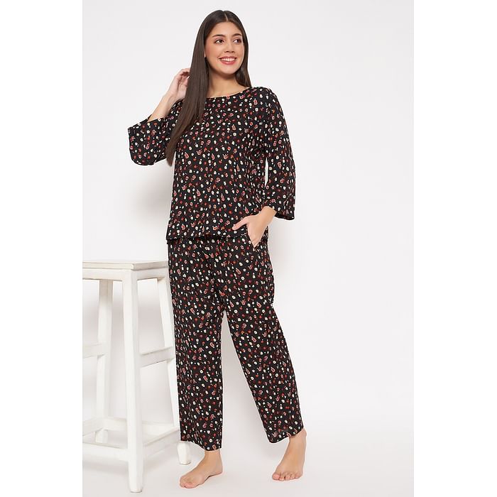 

Clovia Pretty Florals Top & Pyjama Set in Black - Rayon - LS0543E13