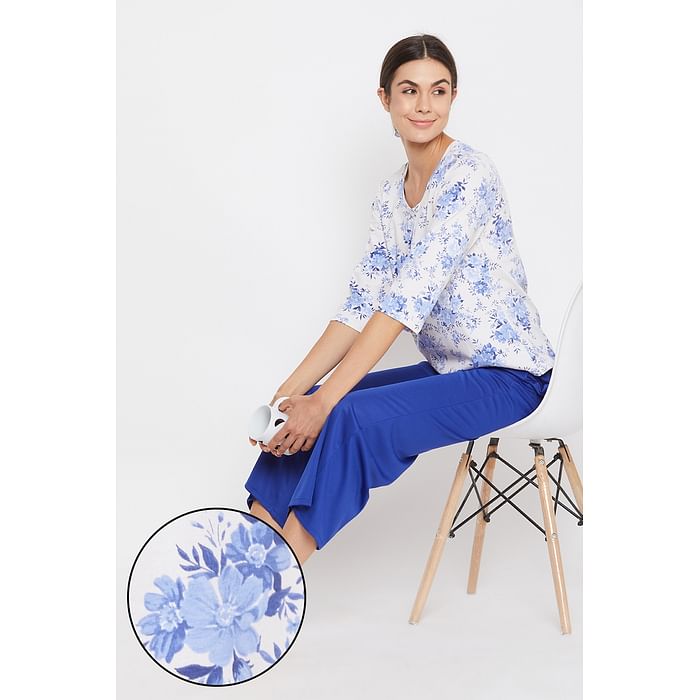

Clovia Pretty Florals Top & Pyjama Set in White & Blue - Cotton Rich - LSC133D03, Light blue