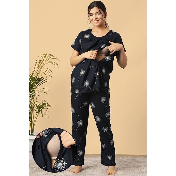 

Clovia Feeding Print Me Pretty Layered Top & Pyjama in Navy - Rayon - LS0132A08