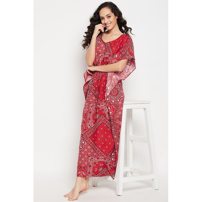 

Clovia Print Me Pretty Long Kaftan in Red - Rayon - NS0865E04