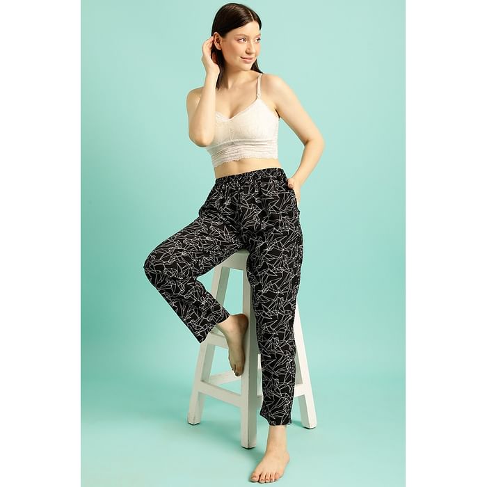 

Clovia Print Me Pretty Pyjama in Black - Rayon - LB0179F13