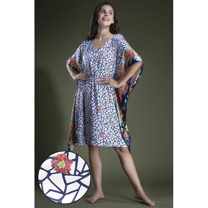 

Clovia Print Me Pretty Short Kaftan in White - Satin - NS0836E18