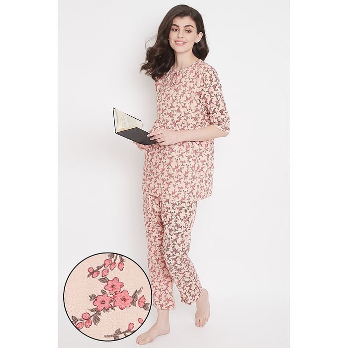 

Clovia Print Me Pretty Top & Pyjama in Light Pink- 100% Cotton - LS0525P22