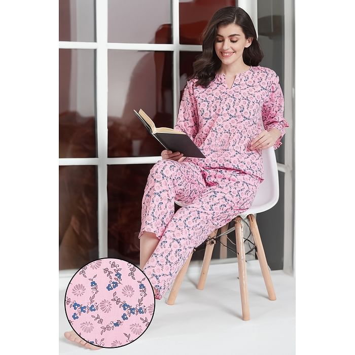 

Clovia Print Me Pretty Top & Pyjama in Pink- 100% Cotton - LS0514P12, Lavender