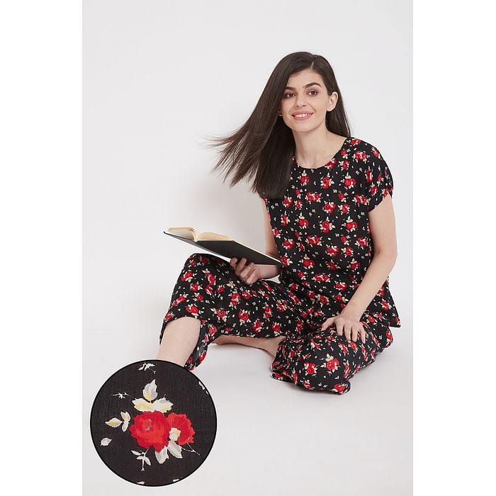 

Clovia Print Me Pretty Top & Pyjama Set in Black- Rayon - LS0537P13