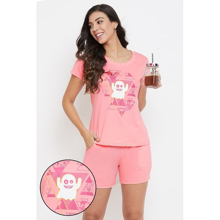 

Clovia Graphic Print Top & Shorts Set in Peach Pink- Cotton Rich - LS0410H22, Light pink
