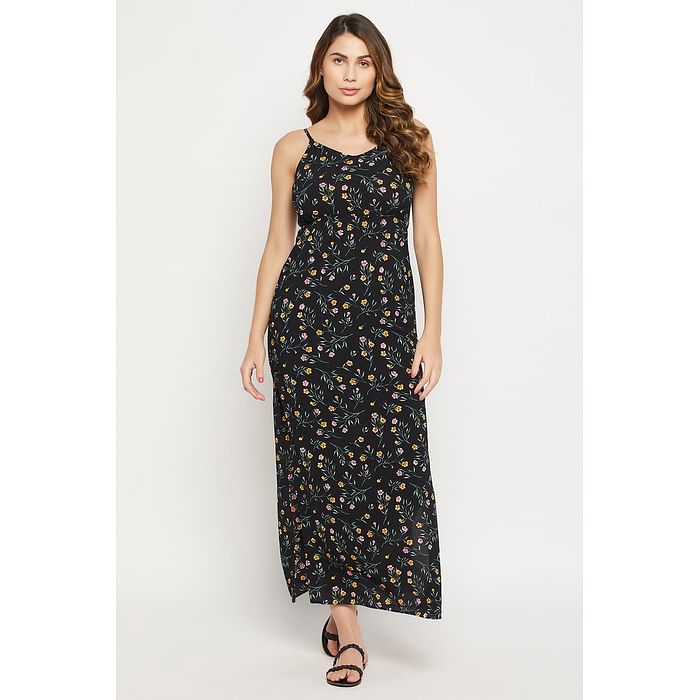 

Clovia Pretty Florals Resort Wear Dress in Black - Crepe - RW0069P13