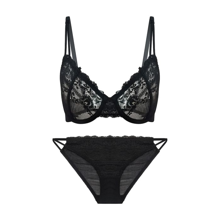 

Clovia Set of Non-Padded Underwired Lace Bra & Lace Bikini - BP0153P13, Black