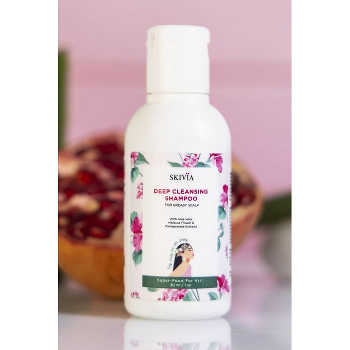 

Clovia Skivia Deep Cleansing Mini Shampoo with Vitamin E & Aloe Vera - 30 ml - SKHS02S03, Light blue