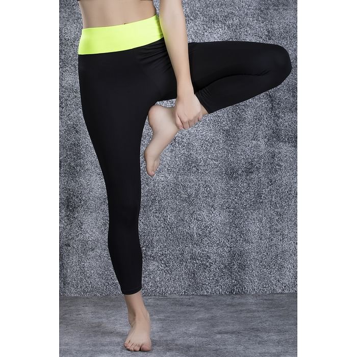 

Clovia Snug Fit Active Ankle-Length Tights in Black - AB0020P11, Light green