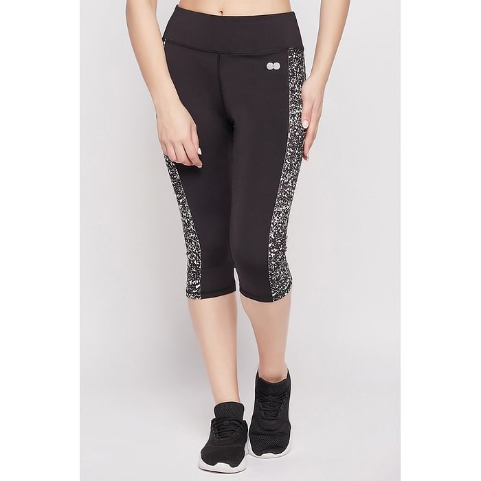 

Clovia Snug Fit High-Rise Active Capri in Black with Printed Panel - AB0094P13