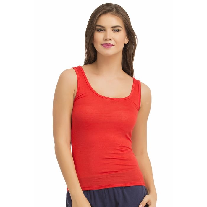 

Clovia Solid Camisole in Red - CMC010P04