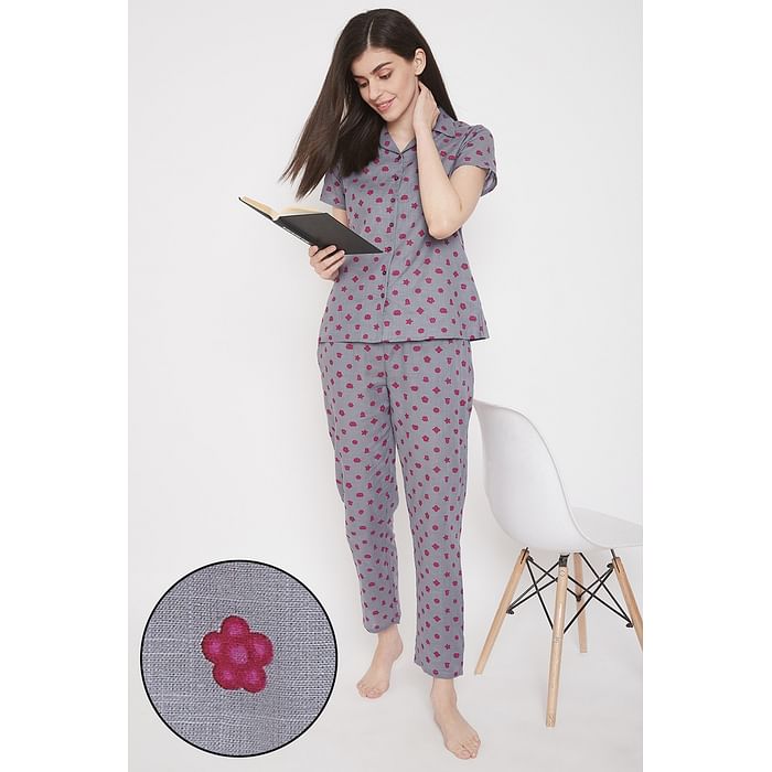 Clovia - Clovia Star Print Button Me Up Shirt & Pyjama Set in Dark Grey – 100% Cotton – LS0385D05