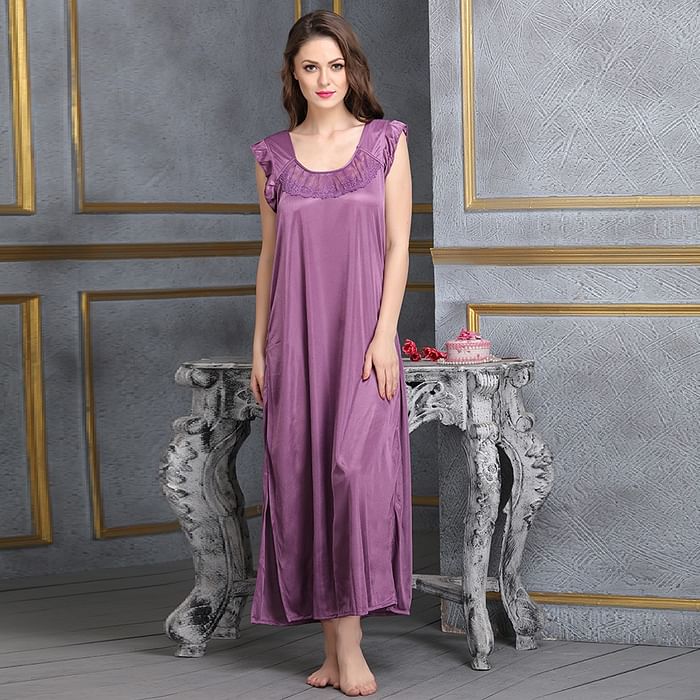 

Clovia 2 Pcs Satin Nightwear In Purple - Robe, Nightie - NSM289P12, Lavender