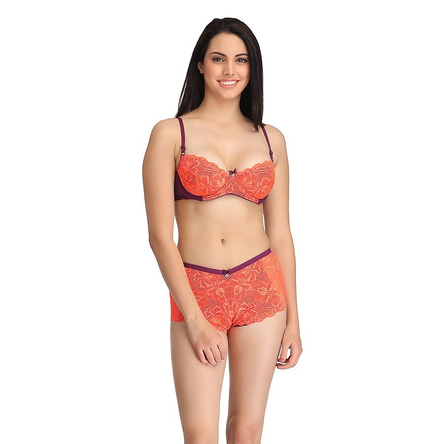 Buy Underwired Lace Bra & Panty Set Online India, Best Prices, COD