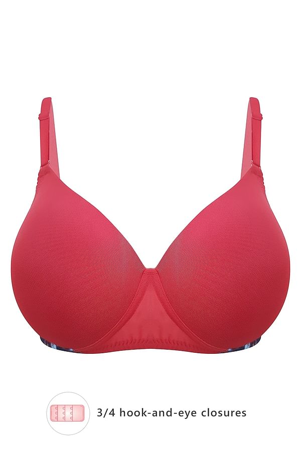 Buy Padded Non-Wired Full Coverage Multiway T-Shirt Bra in Red Online ...