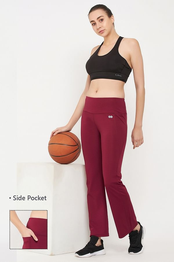 Buy Comfort Fit High-Rise Flared Yoga Pants in Maroon with Side Pockets  Online India, Best Prices, COD - Clovia - AB0114R15