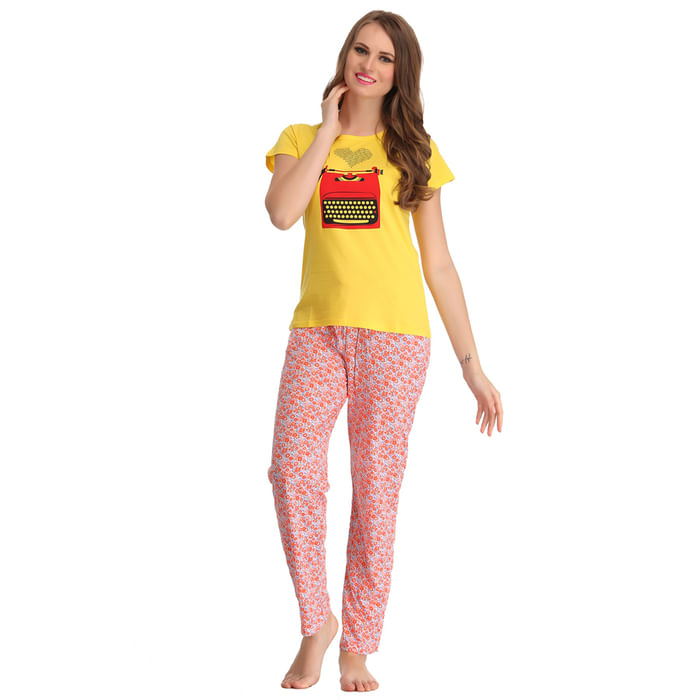 

Clovia Cotton Graphic T-shirt & Printed Pyjamas In Yellow & Orange - LTC070P02, Light yellow