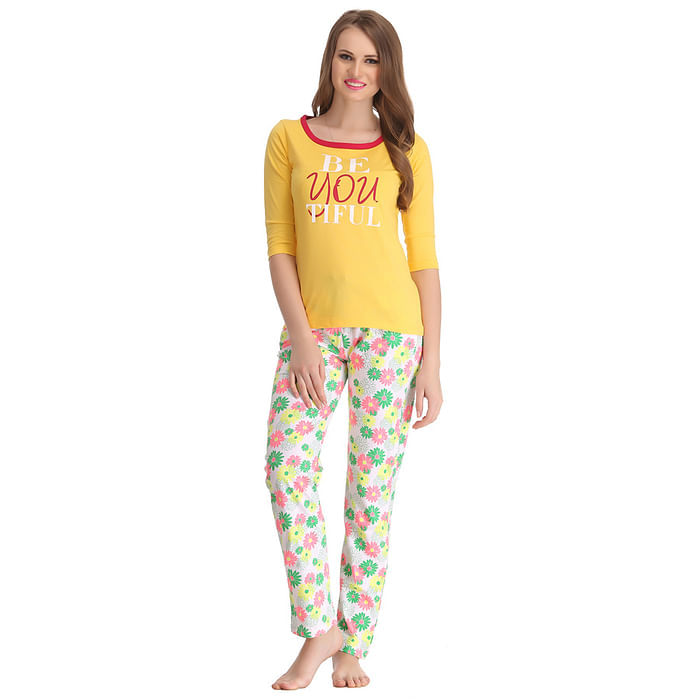 

Clovia Cotton Graphic T-shirt & Printed Pyjamas In Yellow - LTC105P02, Light yellow