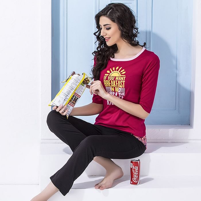 

Clovia Cotton Round Neck Top With Black Leggings - LSC517P14, Pink