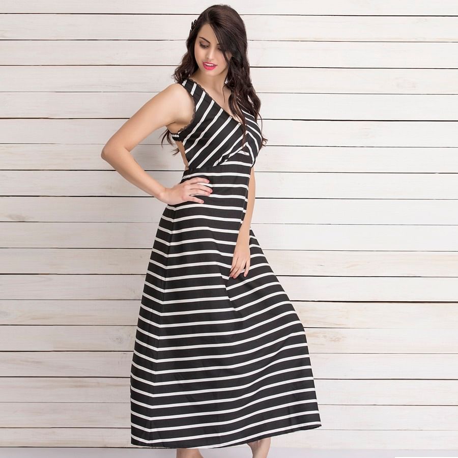 Buy Crepe Striped Maxi Beachdress Online India, Best Prices, COD ...