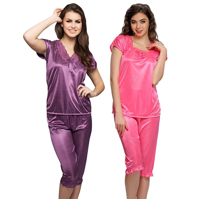 

Clovia Nightwear Satin Set - NSM592Q22, Light pink