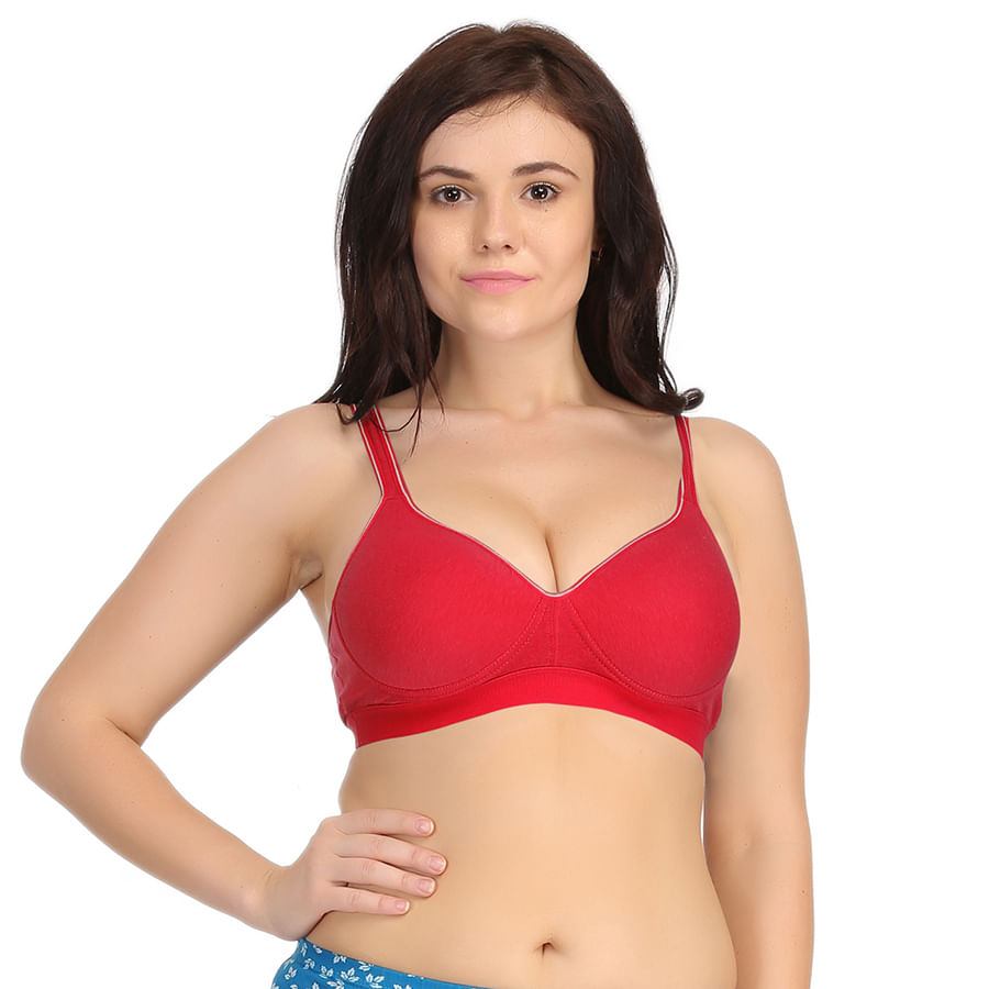 Buy Padded Red Sports Bra With Full Cups Online India, Best Prices, COD Clovia BR0581P04