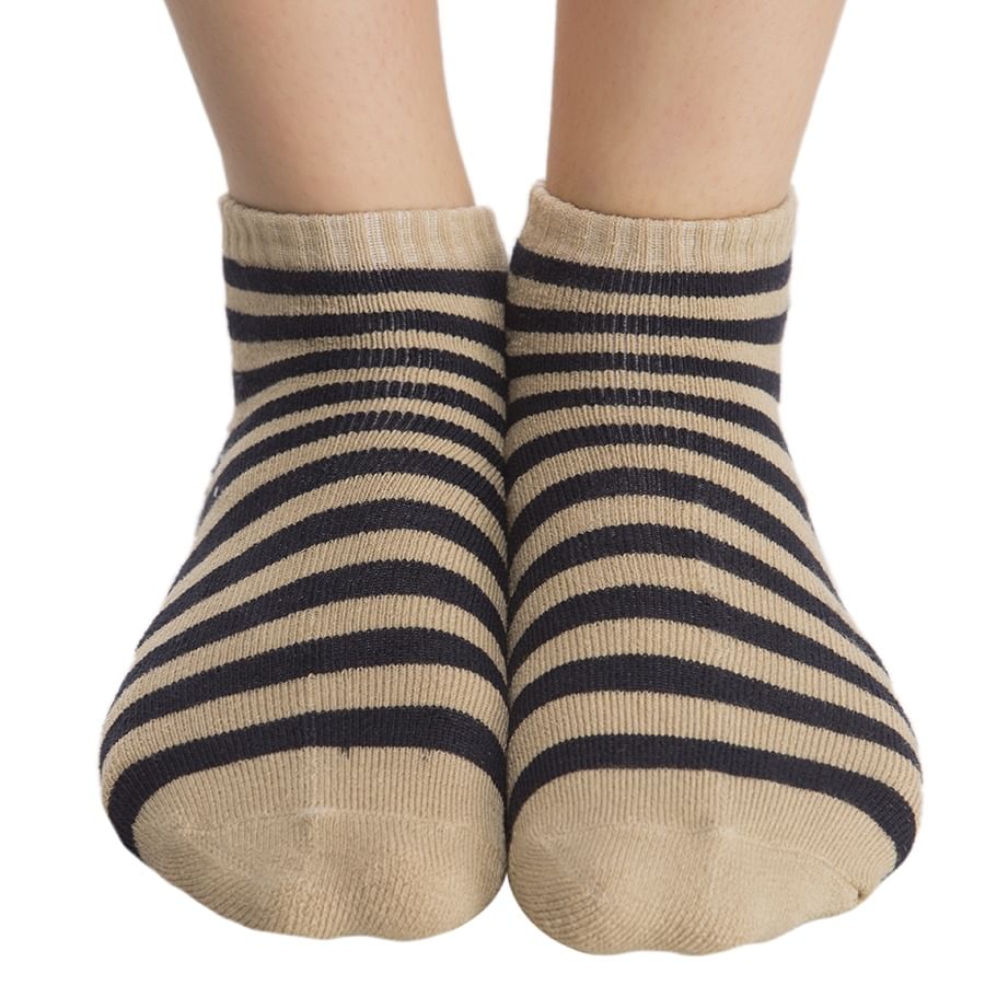 Buy Short Ankle Socks In Beige Online India, Best Prices, COD Clovia SC0006P24