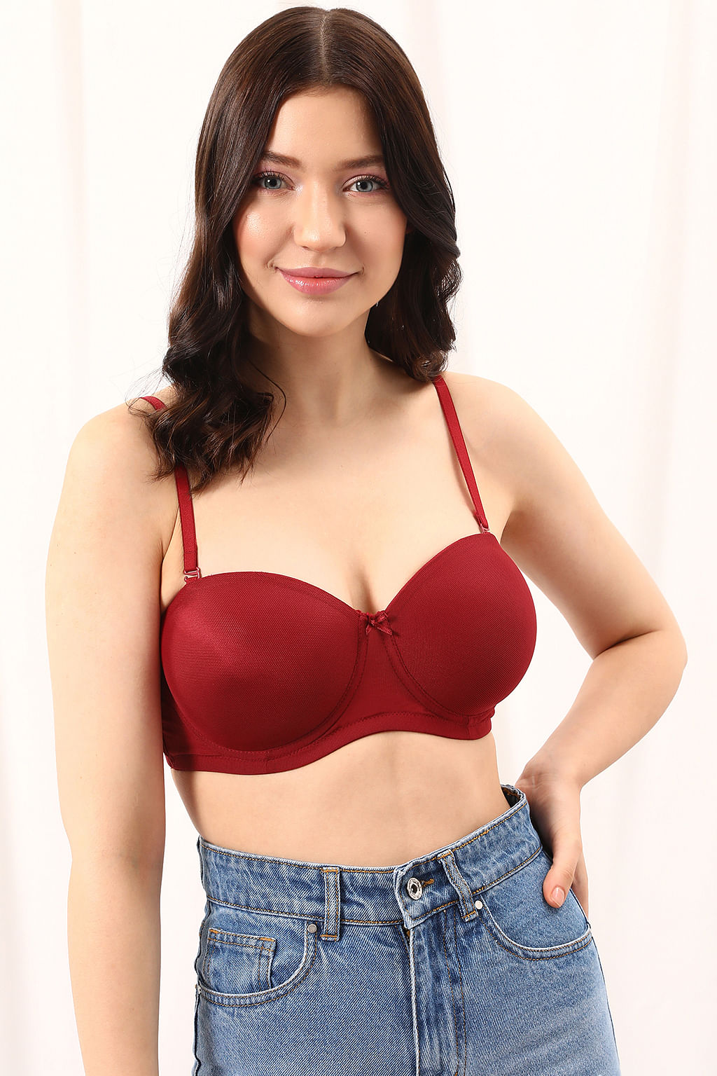 https://image.clovia.com/media/images/clovia-picture-padded-underwired-balconette-strapless-t-shirt-bra-905921.jpg