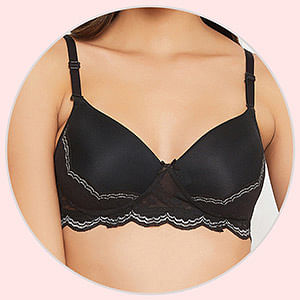 Buy Clovia Padded Non-Wired Full Cup Multiway Bra & Low Waist Thong in Red  - Lace Online at Best Prices in India - JioMart.